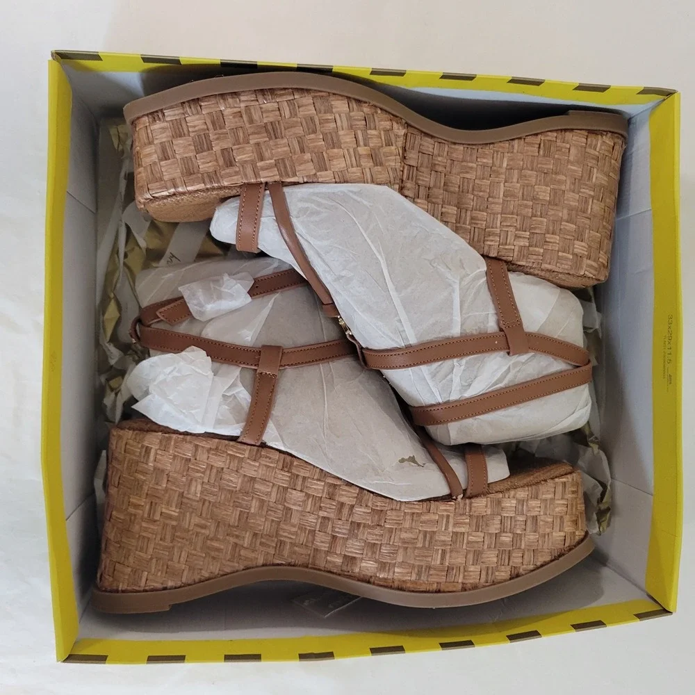 Circus by Sam Edelman new box